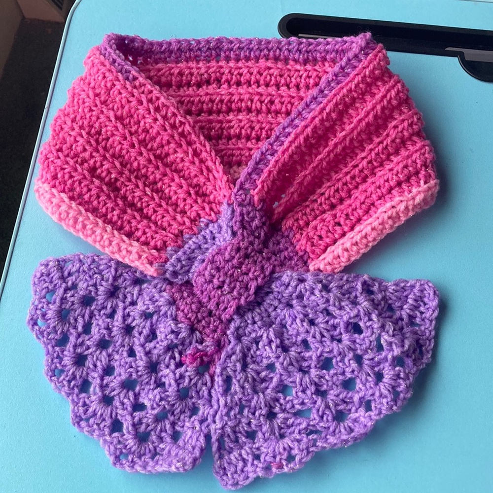 Hand crochet key hole scarf